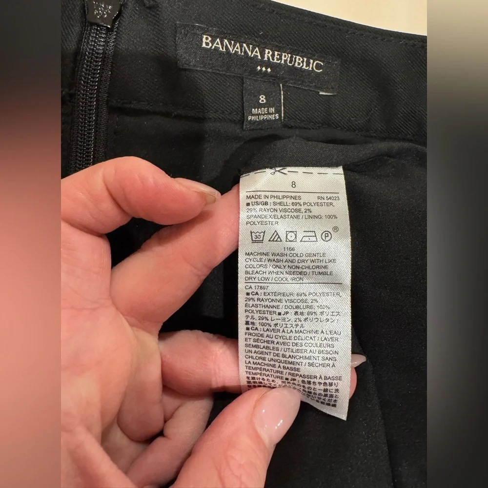 Banana Republic Suit Pencil Skirt - Black - size 8
